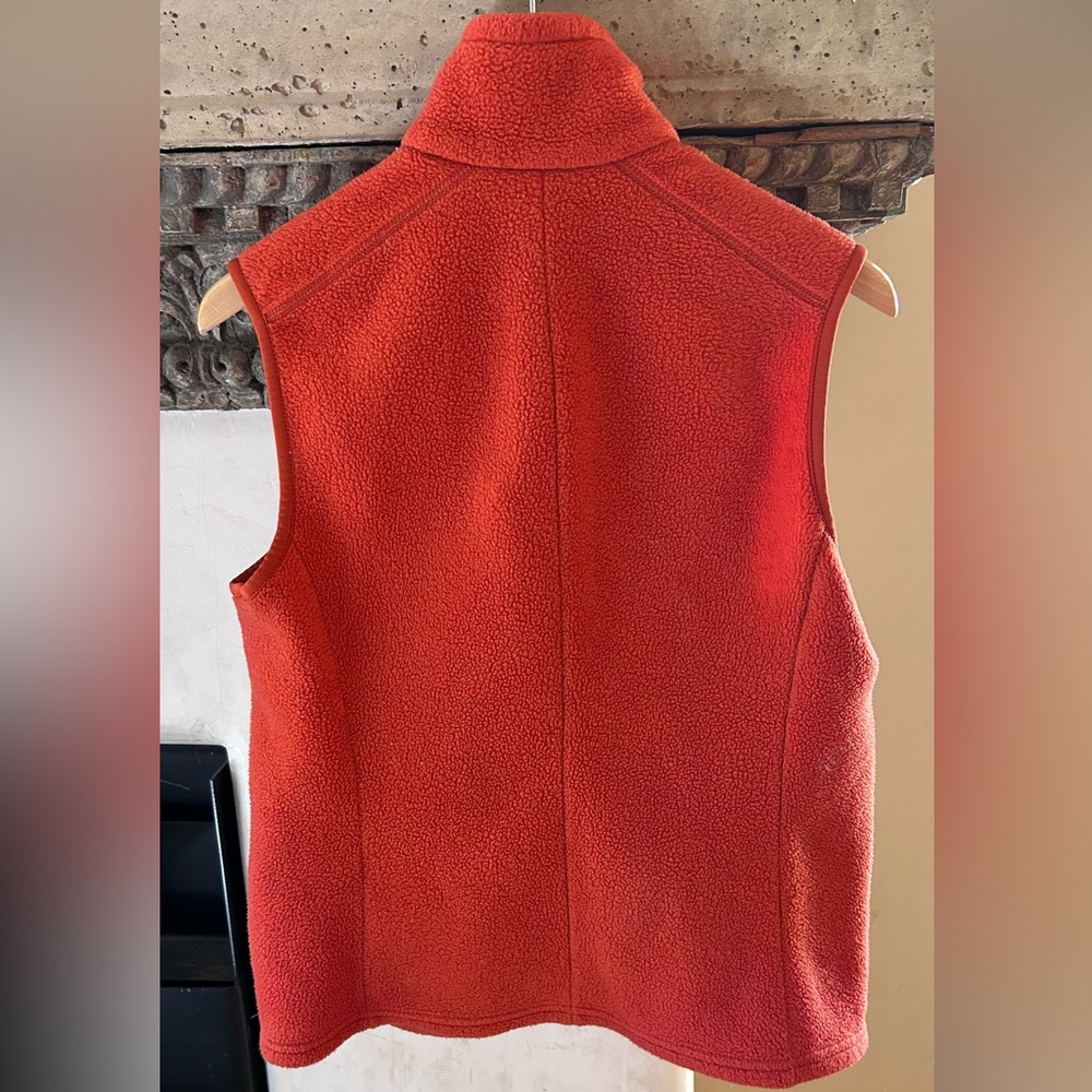 Women’s Patagonia Synchilla Vest - Picture 3 of 4